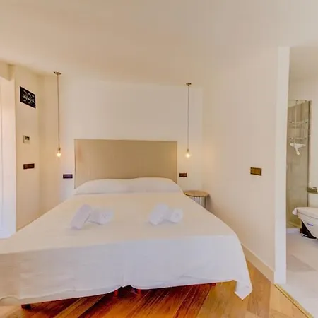 Charming Alicanti 4 Bedrooms Positioned In The Heart Of Old Town * Pollenca